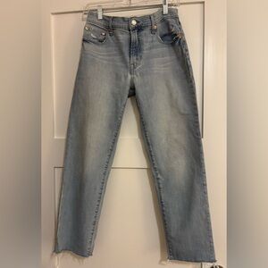 Gap Girlfriend Mid Rise Sz 27 / 4R Light Wash Women’s Jeans